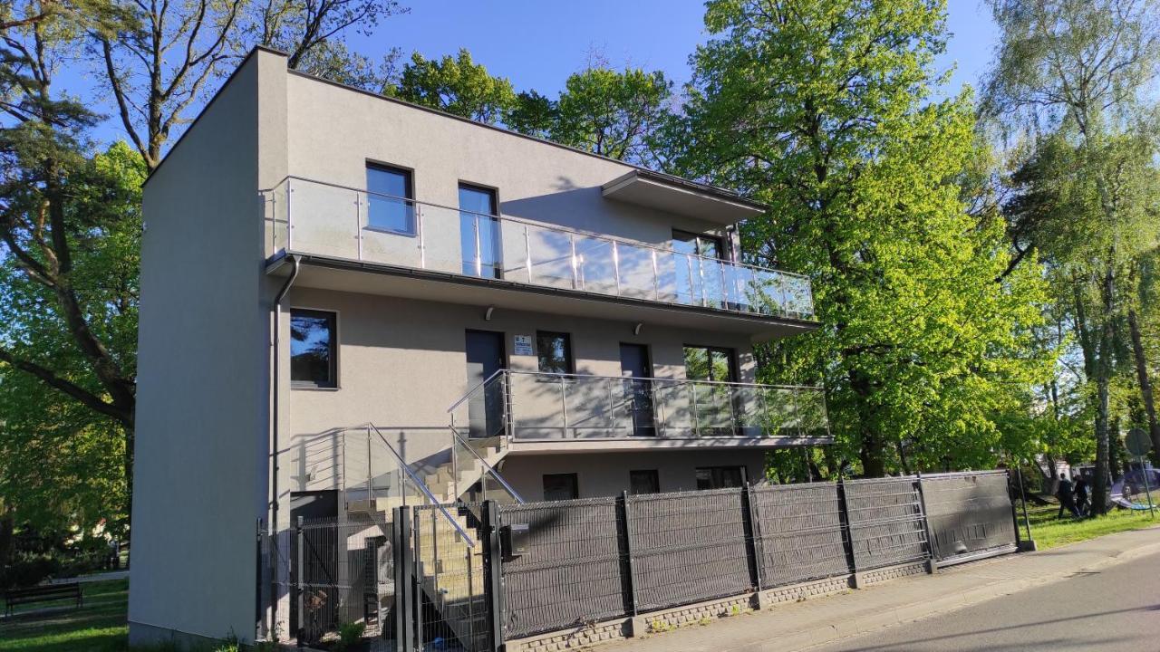 Domek W Parku Hel Exteriér fotografie