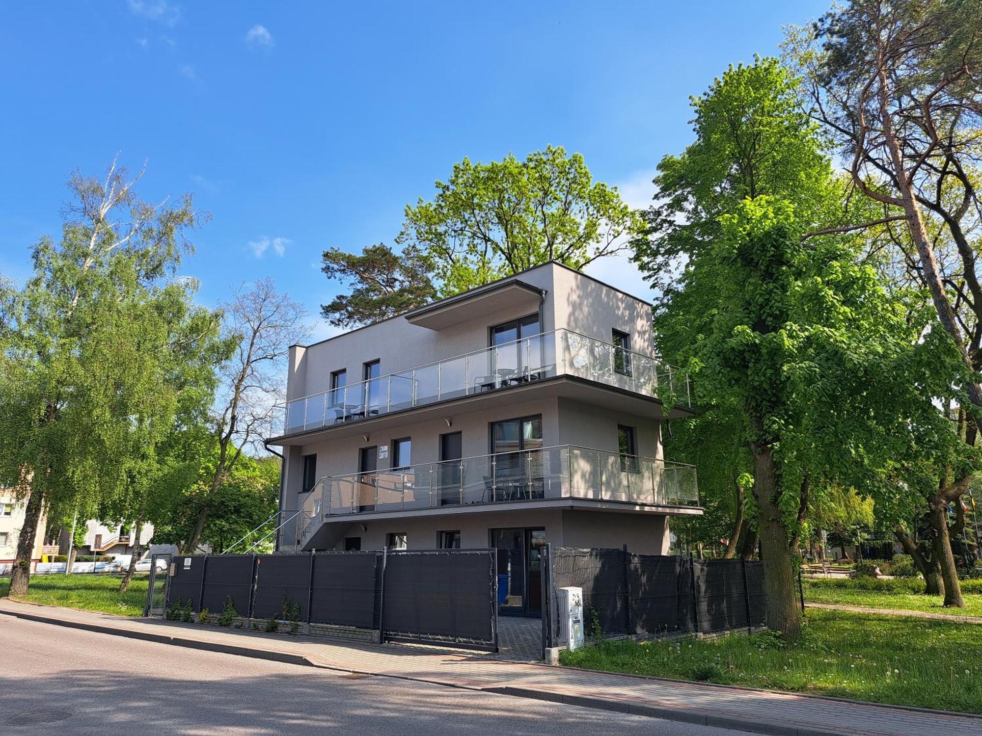 Domek W Parku Hel Exteriér fotografie